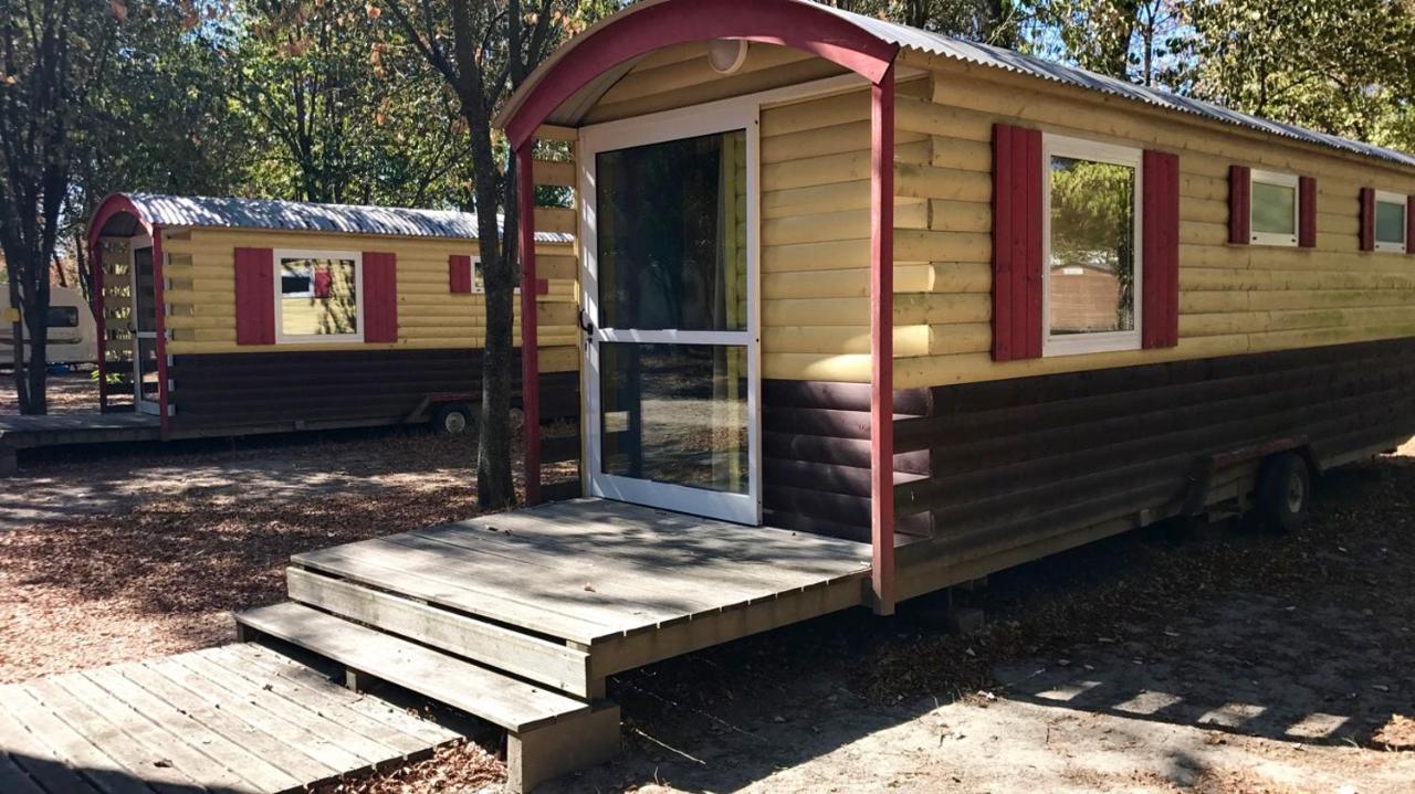 Camping Du Lion Bourg-Saint-Andeol Exterior photo